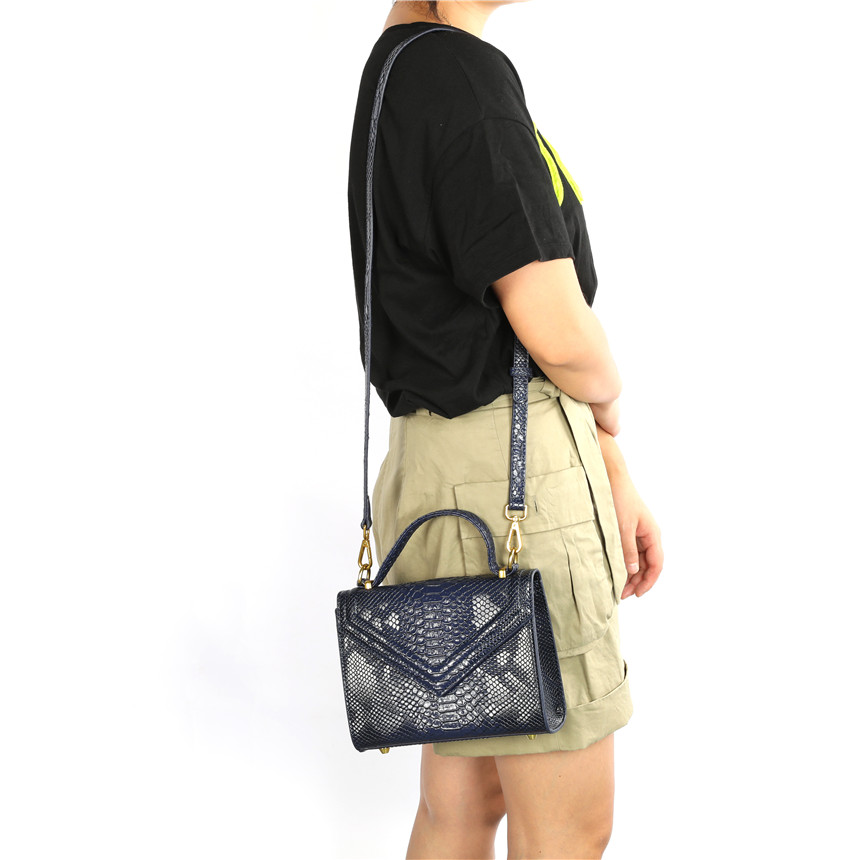 Dubai Women New Snake Pattern  - Luxury Bags In Dubai review and price