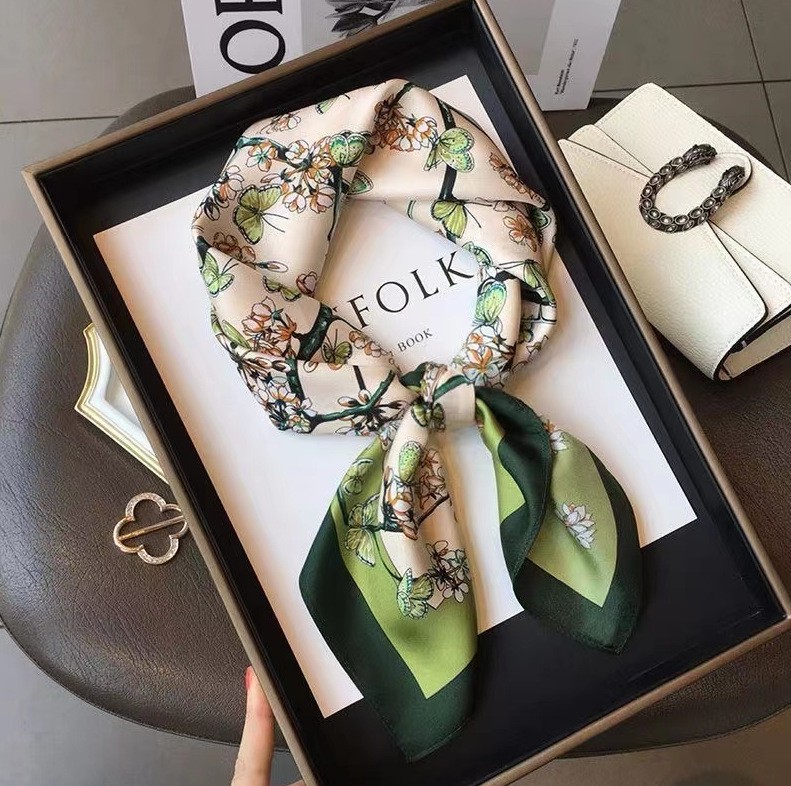 Luxury Fashion Print 70*70cm S - Luxury Bags Online review and price