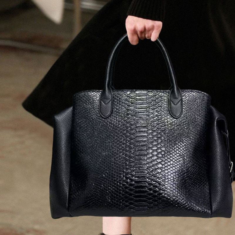 Light luxury elegant retro wom - Luxury Bags That Are Vegan review and price